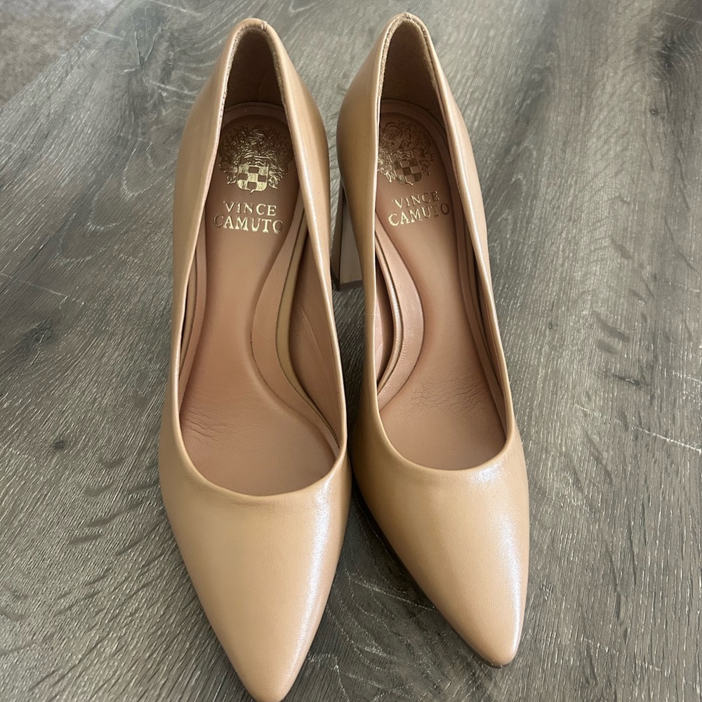 Brand New Vince Camuto Women's Nude Heels